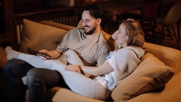 Oudejaarsavond op de bank? Dit is er allemaal op televisie