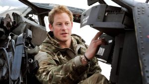 Thumbnail voor Prins Harry doodde 25 mensen in Afghanistan: 'Schaamde me er niet voor'