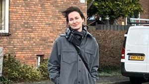 Thumbnail voor Valerie (34) over jaarwisseling in Nederland na vluchten uit Oekraïne: 'Vuurwerk triggerde iets'
