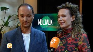 Oud-deelnemers 'Wie Is De Mol' reageren in 'RTL Boulevard' op unieke opening van het seizoen