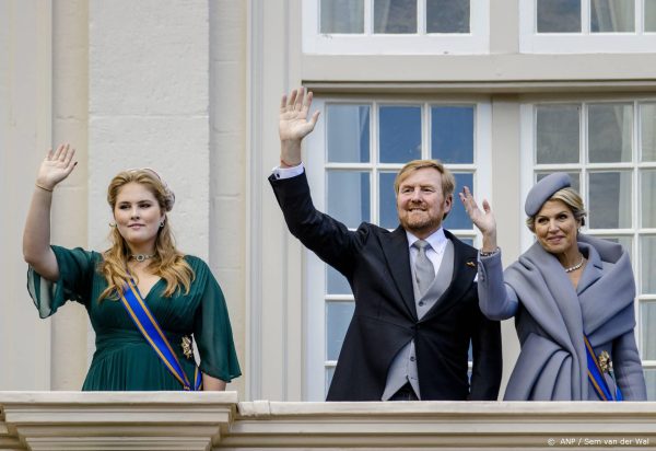 Prinses Amalia en ouders twee weken naar de Nederlandse Cariben