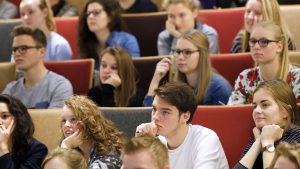 Thumbnail voor Studenten Universiteit Maastricht krijgen verplichte MeToo-lessen