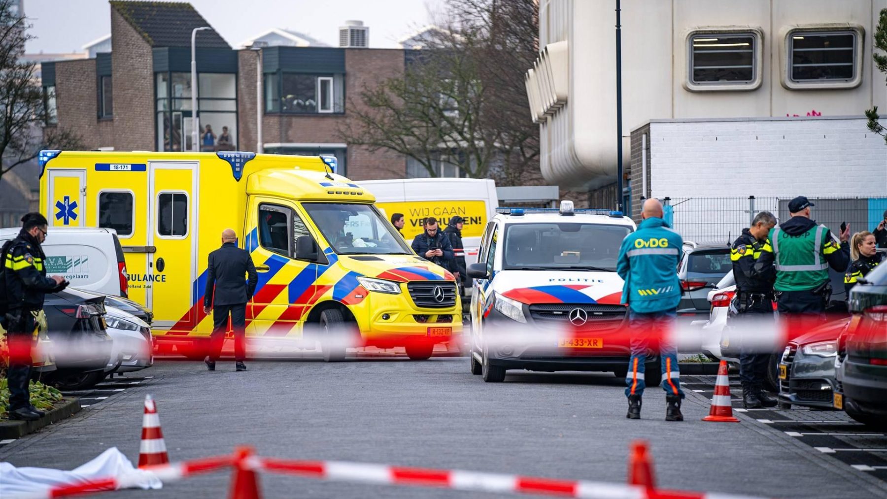 Neergeschoten vrouw Zwijndrecht vecht voor haar leven