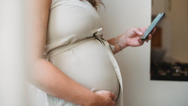 Liselotte had slecht voorgevoel over zwangerschap: 'Mijn zoon werd geboren zonder hartslag'