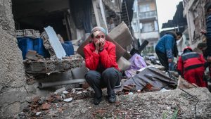 Thumbnail voor Zo ziet de ravage eruit na de aardbevingen in Turkije en Syrië, dodental loopt op