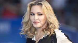 Thumbnail voor Madonna reageert op kritiek op haar uiterlijk: 'Leeftijdsdiscriminatie en vrouwenhaat'