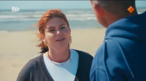 Roxeanne Hazes vertelt in 'Strandgasten' heel diep gezeten te hebben: 'Moest aan de handrem trekken'
