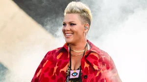 Thumbnail voor P!nk: 'Iedereen zei tegen me: als je nu kinderen krijgt, is je carrière voorbij'