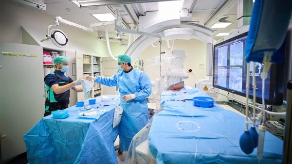 Tientallen ziekenhuizen sluiten half maart deuren voor niet-spoedeisende zorg