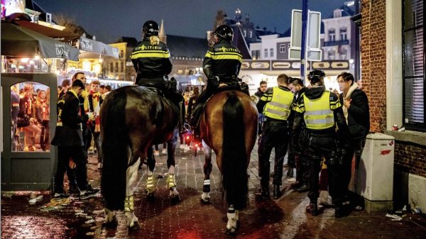 Man slaat voortanden uit mond vrouw (53) na dag carnaval vieren