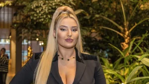 Thumbnail voor Fabiola Volkers koopt eerste huis met OnlyFans inkomsten: 'Ben heel trots op mezelf'