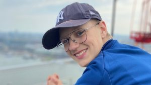 Thumbnail voor Marcella's zoon Thomas (16) overleed door zeldzame botkanker: 'Altijd een big smile op zijn gezicht'