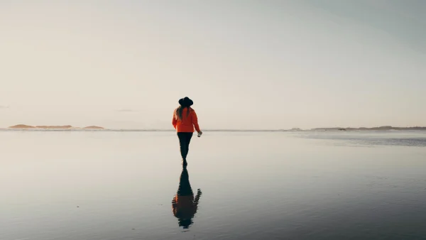 Weg of water? Meerdere voetgangers belanden per ongeluk in een waterbak