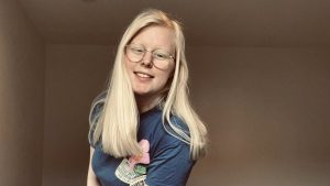 Thumbnail voor Luna (19) heeft albinisme: 'Mensen noemen me geen 'echte' albino'
