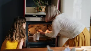 Thumbnail voor Joke vond wekelijks de hond in de pot bij haar schoonmoeder: 'Ze was zó krenterig'