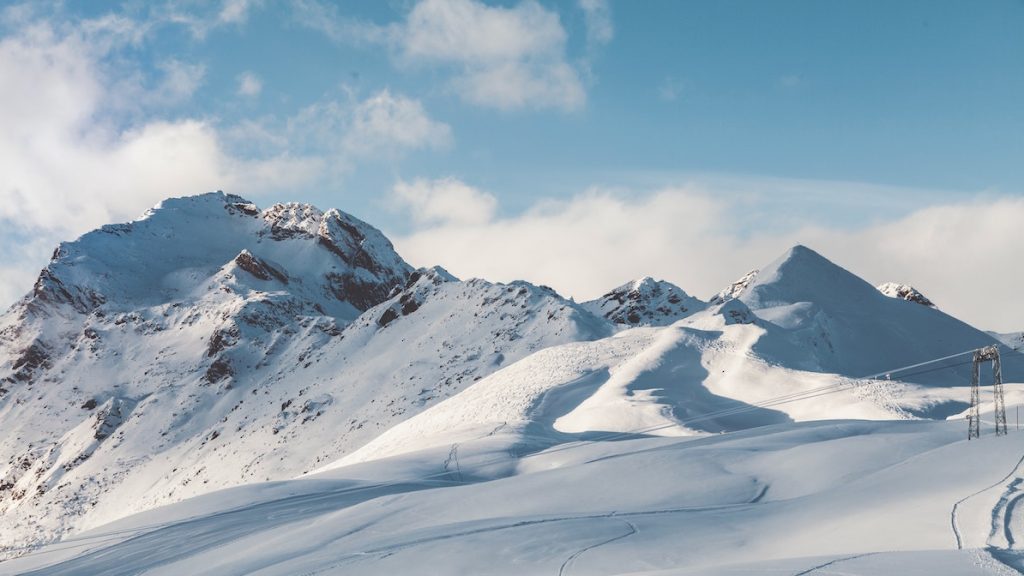 Vrouw (20) uit Volendam omgekomen door lawine Oostenrijk