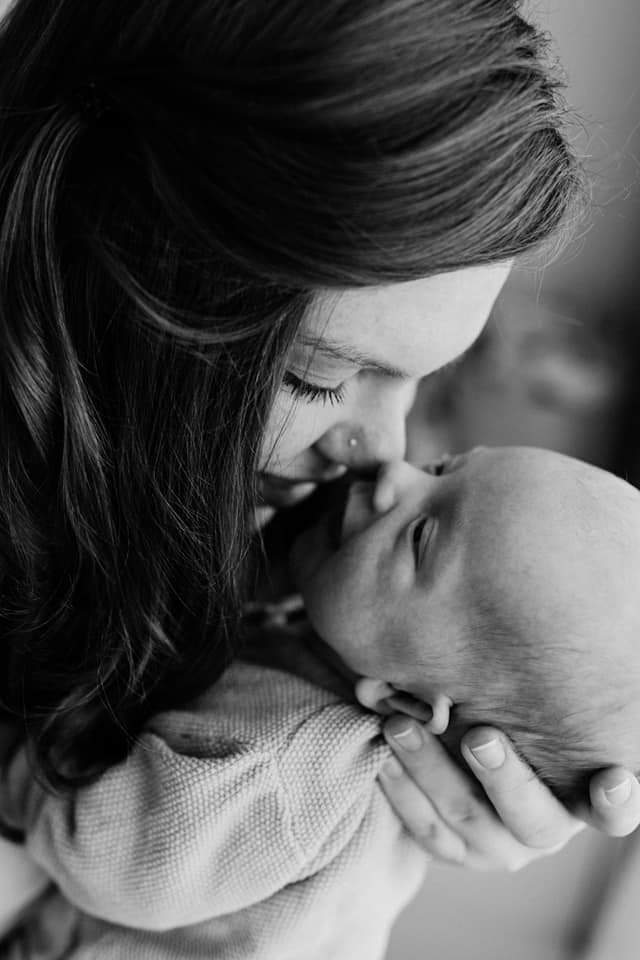 Nikita over zwangerschap na een stilgeboorte: 'Bang dat ik weer zou bevallen van een dood kindje'