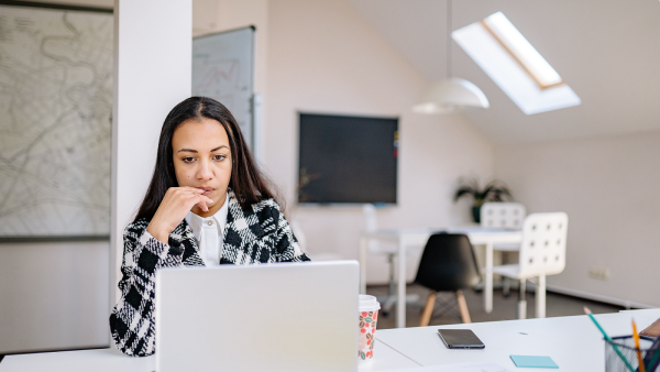 Janneke Niessen over meiden in de tech-industrie: ‘Je kan er wereldproblemen mee aanpakken’