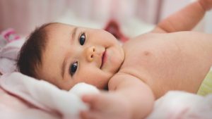 Thumbnail voor De zoon van Ilona zat klem tijdens de bevalling: 'Ik hoorde zijn armpje knakken'
