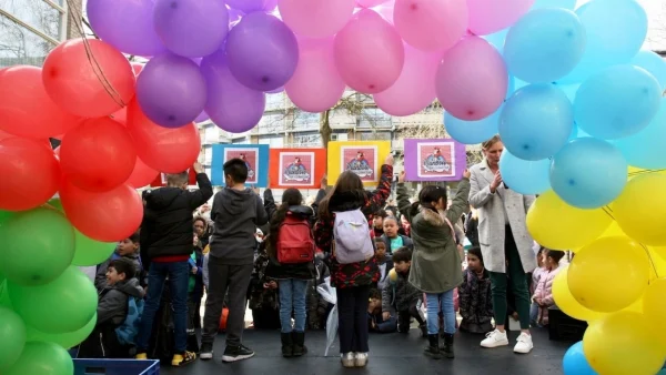 Basisschooldirecteur Anna pleit voor een weggeefkast op elke school: 'Het zou vanzelfsprekend moeten zijn'