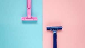 Thumbnail voor Door 'pink tax' betalen vrouwen meer voor dezelfde producten dan mannen: 'Jaarlijks 1200 euro extra'