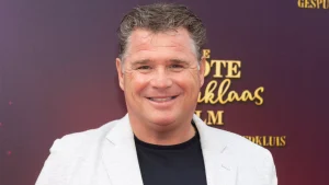 Thumbnail voor Wolter Kroes deelt update over gezondheid van zoon: 'Dankbaar dat we hem kunnen knuffelen'