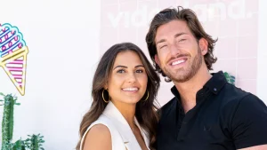 Thumbnail voor Liefdesbaby voor realitysterren Joan (27) en Niek (34): 'Ons lieve kleine wonder'