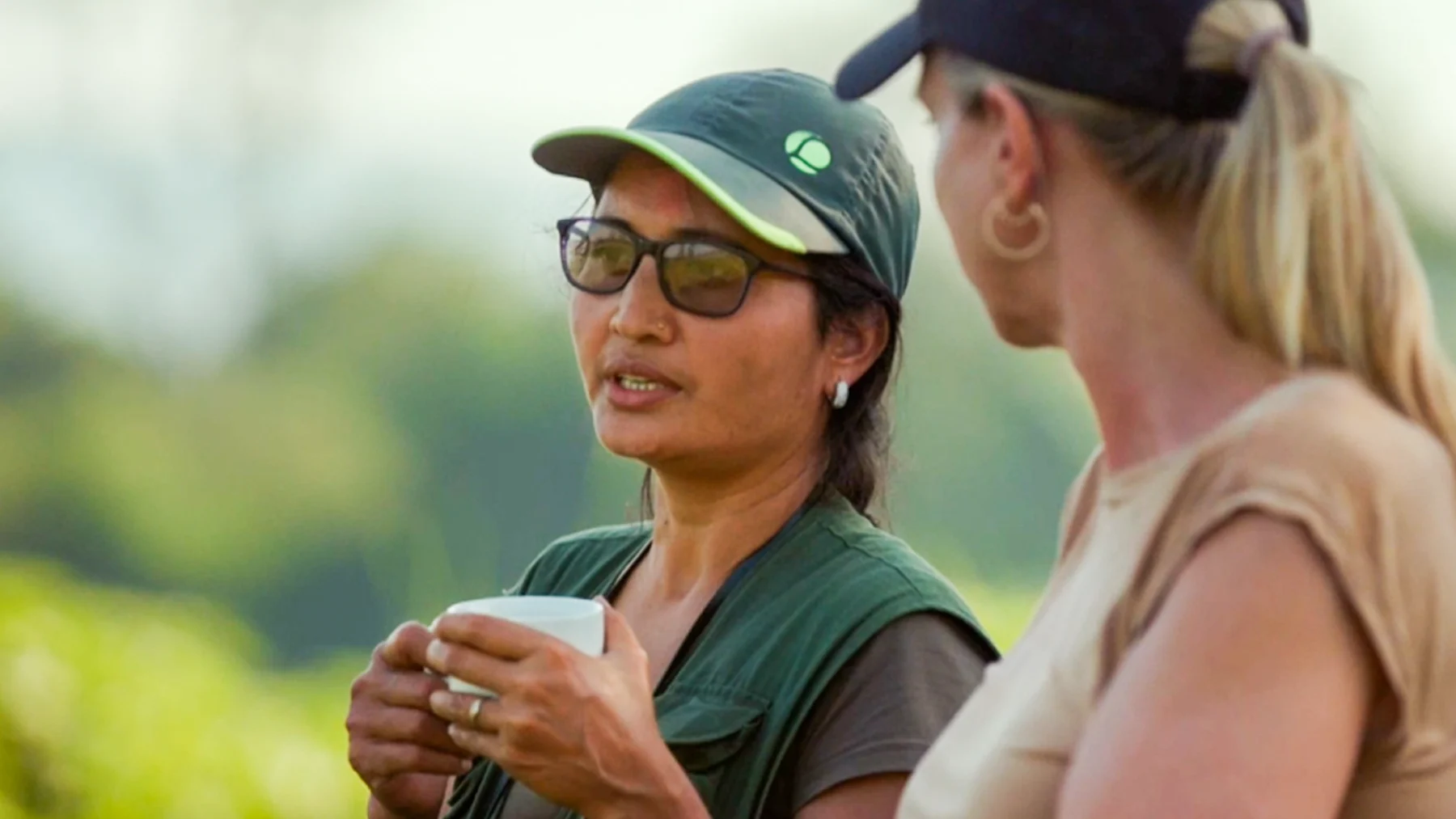 Doma vertelt in 'Floortje gaat mee' over neushoornaanval op haar moeder: 'Ze was ter plekke dood'