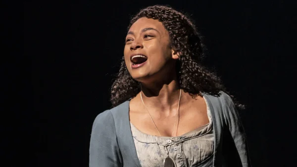 Channah speelt 'Fantine' in Les Miserables: 'Ik herken mezelf in haar'