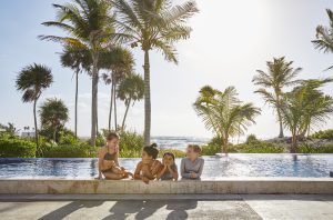 Thumbnail voor Vakantieplannen? Met deze tip boek je de lekkerste (en duurzaamste) vakantie