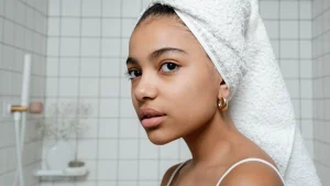 Thumbnail voor Imani's (23) badkamer werd gebruikt door onbekende: 'Rooklucht in de wc en pis in de douche'