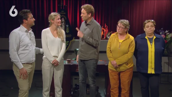 Mr. Frank Visser Sacha koopt 'vies' restaurant en wil niet betalen in Mr. Frank Visser: 'Stel je niet zo aan'