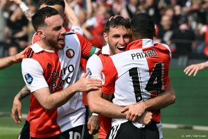 Feest in Rotjeknor: Feyenoord verslaat Go Ahead Eagles en is landskampioen