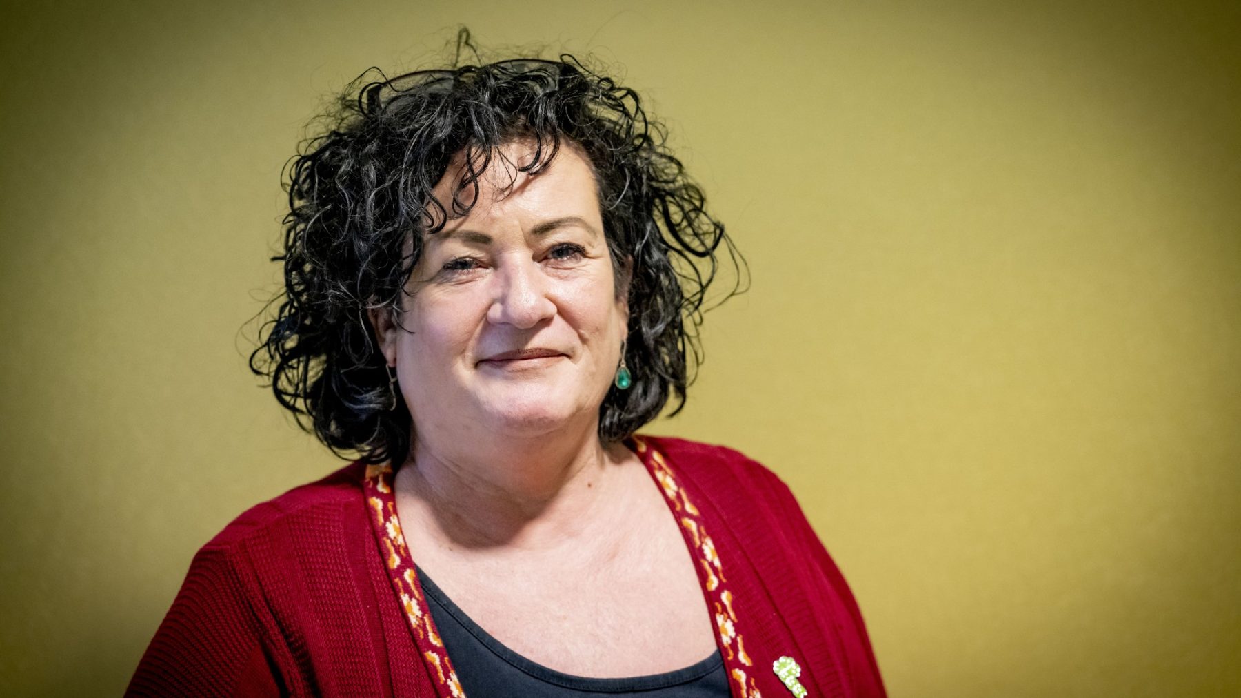 Caroline van der Plas mist haar overleden man Jan enorm: 'Hij staat naast mijn bed in een urn'