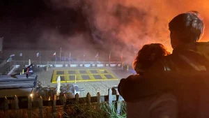 Thumbnail voor Ook onverzekerde buren hard getroffen door brand Bloomingdale: 'Lijkt wel oorlogsgebied'