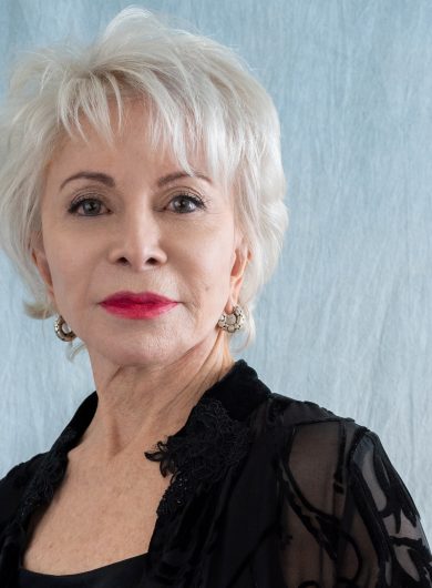 Isabel Allende (c) Lori Barra