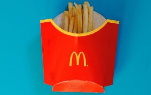 Thumbnail voor Man valt 26 kilo af met McDonald's-dieet: 'Quarterpounders, Big Macs, alles'