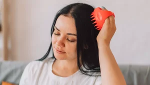 Thumbnail voor Voor gezond en glanzend haar: scalp massagers zijn de nieuwste beautytrend