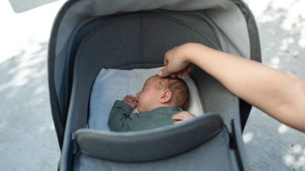 Hitte en je baby: hier moet je op letten tijdens hoge temperaturen