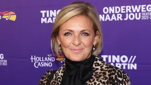 Thumbnail voor Caroline Tensen wordt oma en knapt de babykamer op: 'Zo bijzonder om hier mee bezig te zijn'