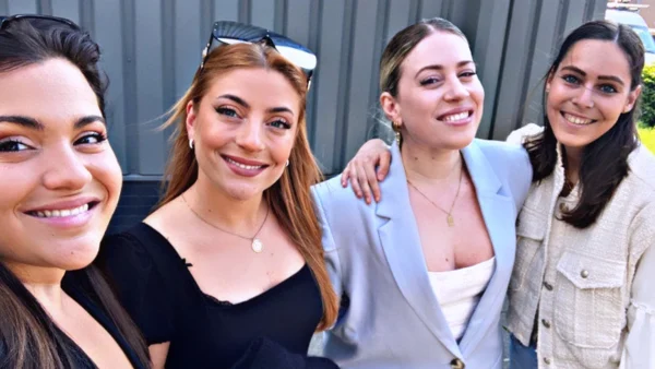 Hardcore fan Roma (25) was bij 198 concerten van Og3ne: 'Ze herkennen me'