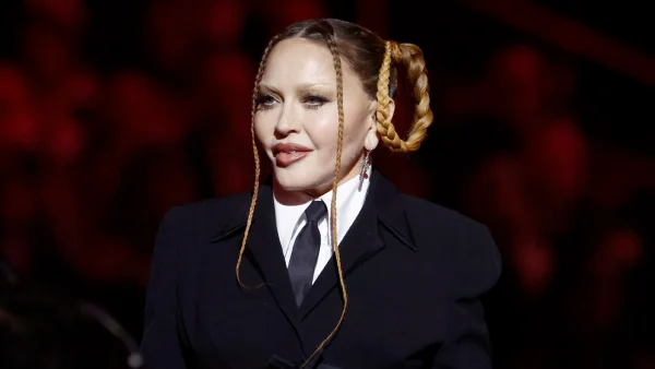 Madonna bewusteloos aangetroffen en met spoed naar ziekenhuis gebracht