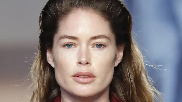 Doutzen Kroes promotes questionable brand in Instagram post