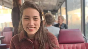 Thumbnail voor Braziliaans-Nederlandse Leonor (29) over haar bi-culturele achtergrond: 'Ik voel me identiteitsloos'
