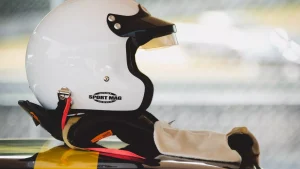 Thumbnail voor Vriendin overleden autocoureur (18) deelt emotioneel bericht: 'Mijn laatste woorden: 'Ik hou van je''