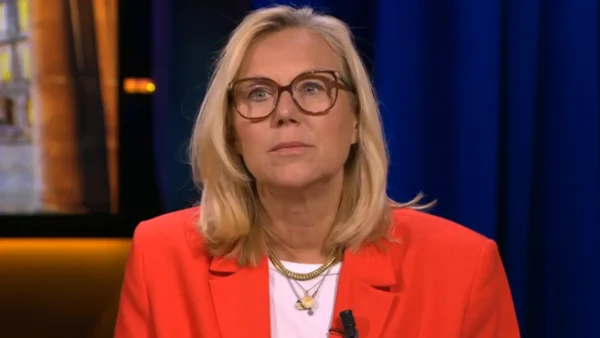 Sigrid Kaag tijdens een uitzending over haar vertrek uit de Nederlandse politiek