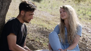 Thumbnail voor In 'B&B vol Liefde' neemt Joy afscheid van zijn eerste date: 'Het gaat best wel veel over jou'