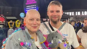 Thumbnail voor Nina (33) mocht het podium op tijdens het concert van Coldplay: 'Het was magisch'