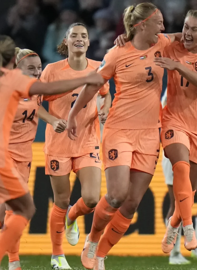 Oranje Leeuwinnen sterk van start op WK met zege op Portugal