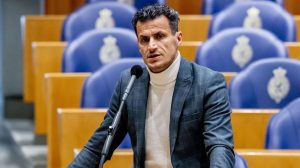 Thumbnail voor DENK-leider Farid Azarkan verlaat de landelijke politiek: 'Tijd om een andere keuze te maken'